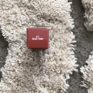 MAC Cosmetics Makeup - MAC Matte Lipstick: Velvet Teddy MAC Cosmetics Makeup - MAC Matte Lipstick: Velvet Teddy